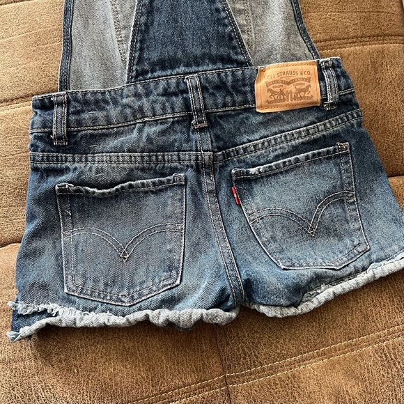 Levi’s Little Girls Shortalls/Overall Shorts - Picture 7 of 7